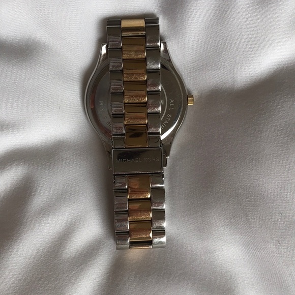 Michael Kors Women’s Watch - Picture 2 of 3